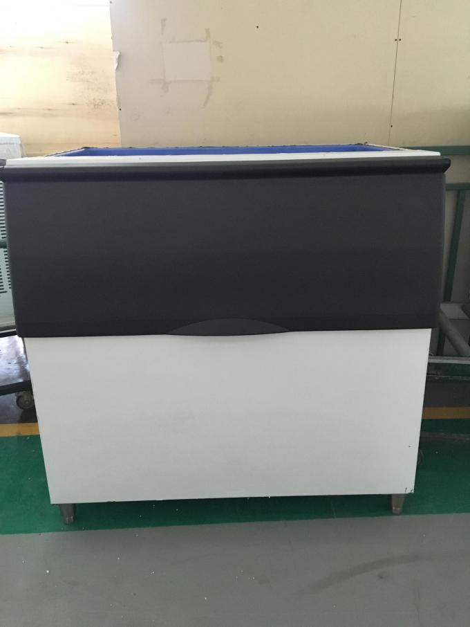 R134A Clear Square Ice Cube Maker Pendingin Udara / Air 29